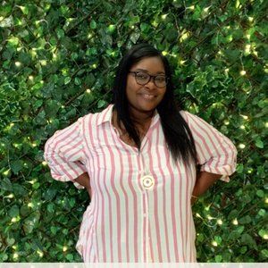 Meet your Posher, Sherry